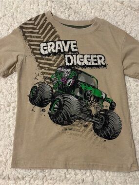 Monster Jam Grave Digger Boys T-Shirt Size 6